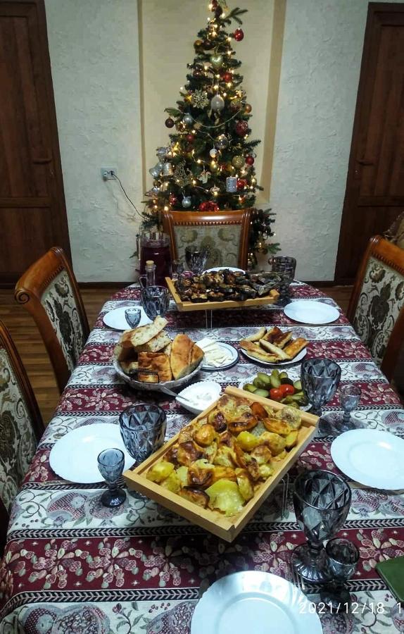 Elegaya Guest House Иджеван Екстериор снимка