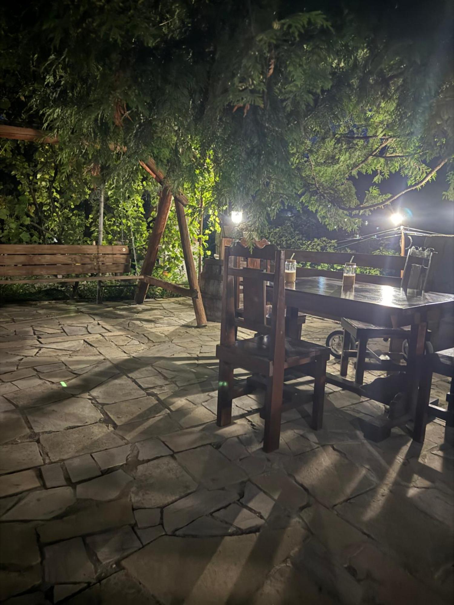 Elegaya Guest House Иджеван Екстериор снимка