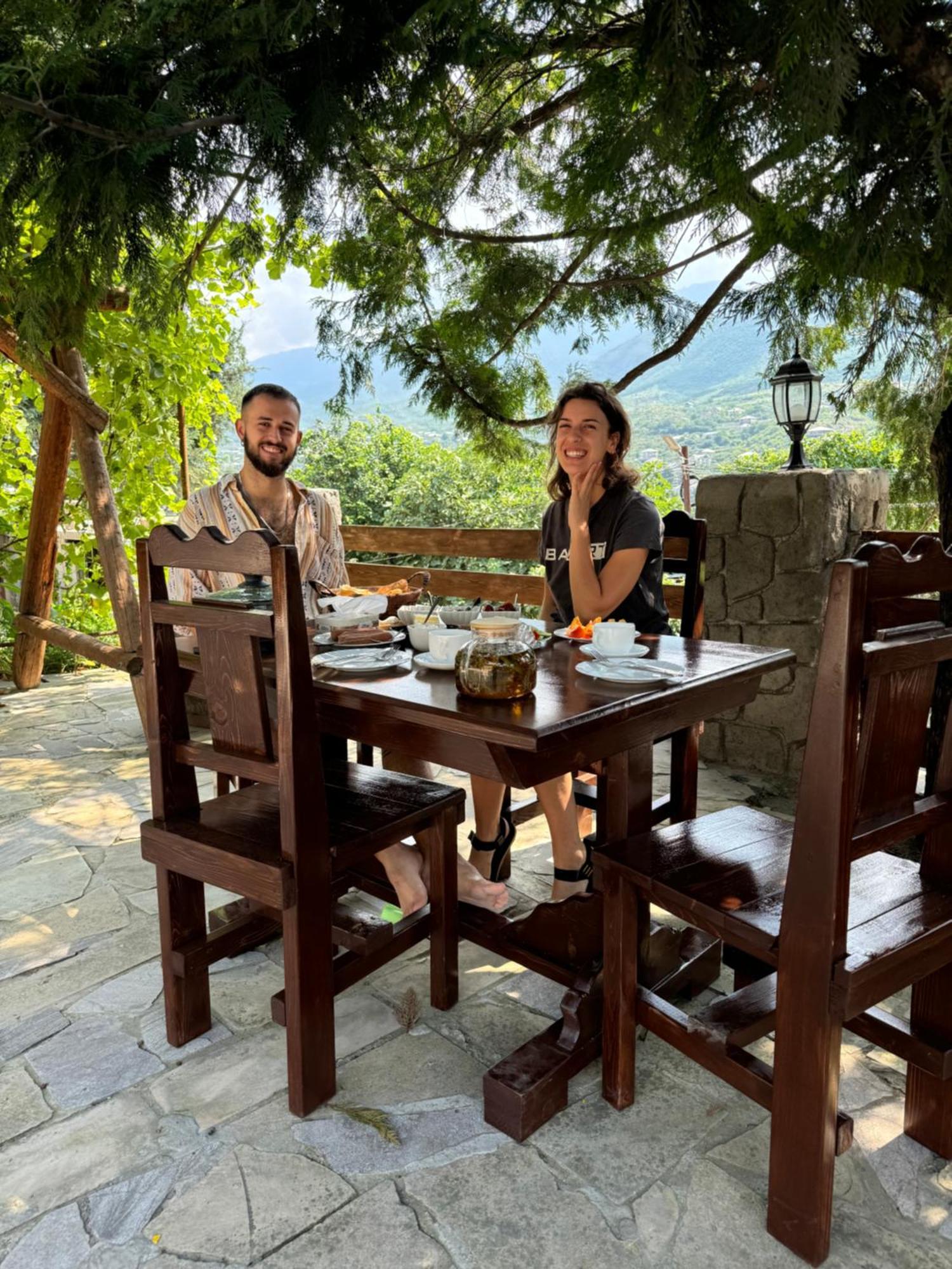 Elegaya Guest House Иджеван Екстериор снимка